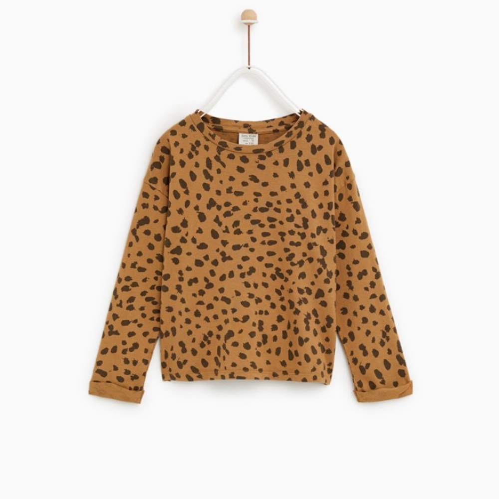 Zara girl tee.